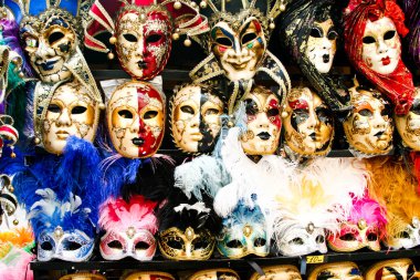 Grup, klasik Venedik Karnavalı maske