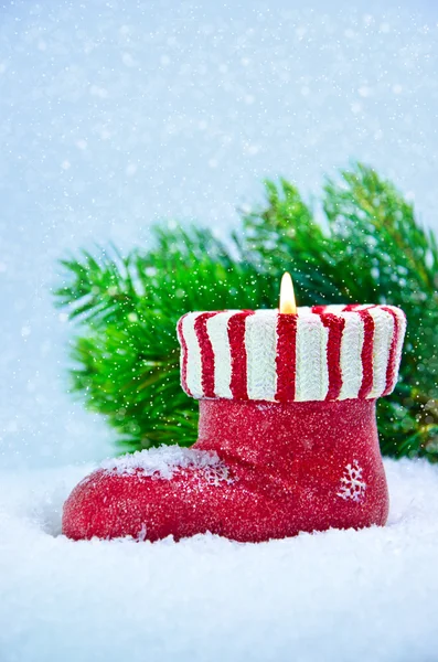 Vela de Natal com ramos de pinho — Fotografia de Stock