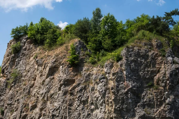 Eski Kireçtaşı Ocağının Jeolojik Manzarası Mevcut Doğa Polonya Nın Kielce — Stok fotoğraf