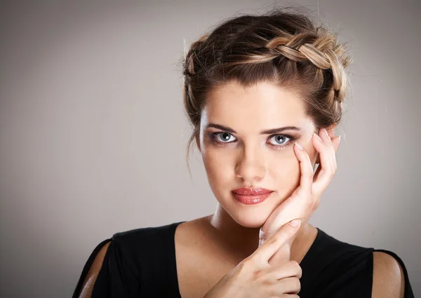 Vrouw haar stijl portret — Stockfoto