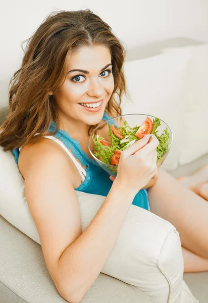 Young woman at home — Stock Photo, Image