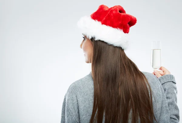 Christmas santa hat isolerad kvinna stående hålla glas vin. — Stockfoto