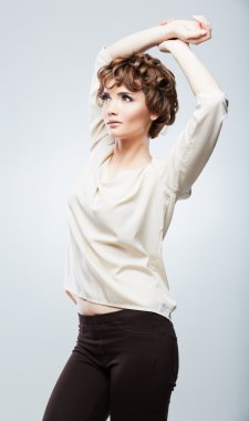 kadın moda stil poz..