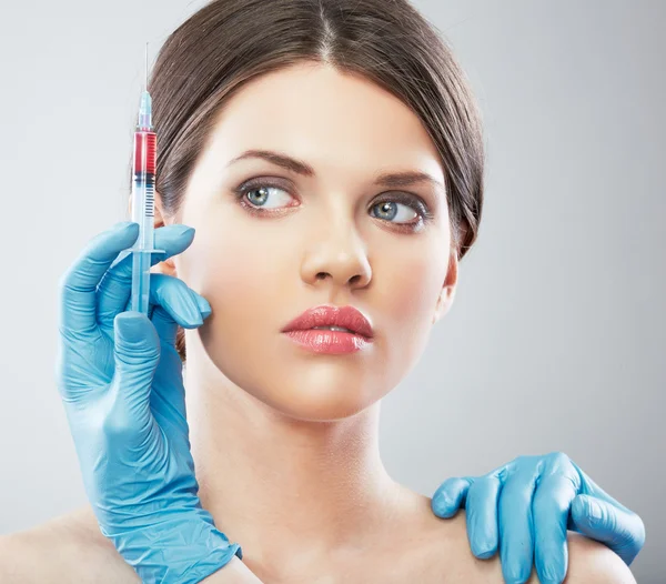 Schoonheid vrouw gezicht chirurgie close-up portret. — Stockfoto