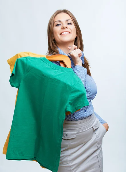 Frau mit Kleidung — Stockfoto