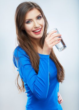 rahat tarzı genç kadın