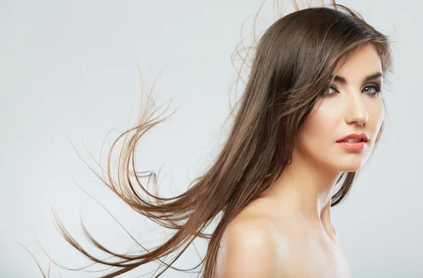 Rosto de mulher com movimento de cabelo — Fotografia de Stock