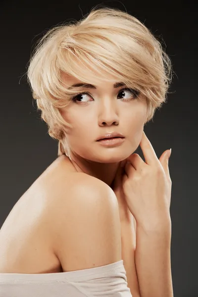 Young woman portrait — Stock Photo, Image