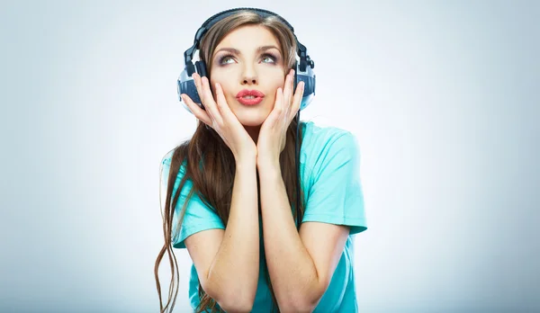 Retrato isolado de mulher da música. Modelo feminino estúdio isolado . — Fotografia de Stock