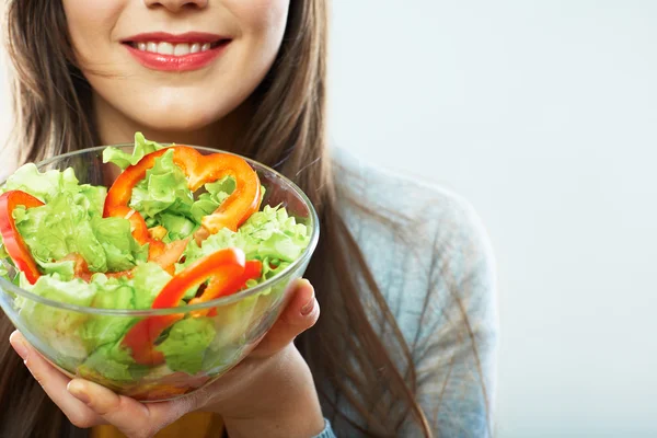 Vrouw met salade — Stockfoto