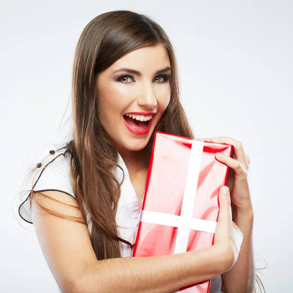 Mujer sosteniendo caja de regalo —  Fotos de Stock