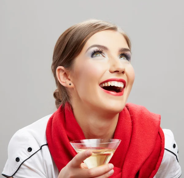 Mujer con copa de cóctel — Foto de Stock