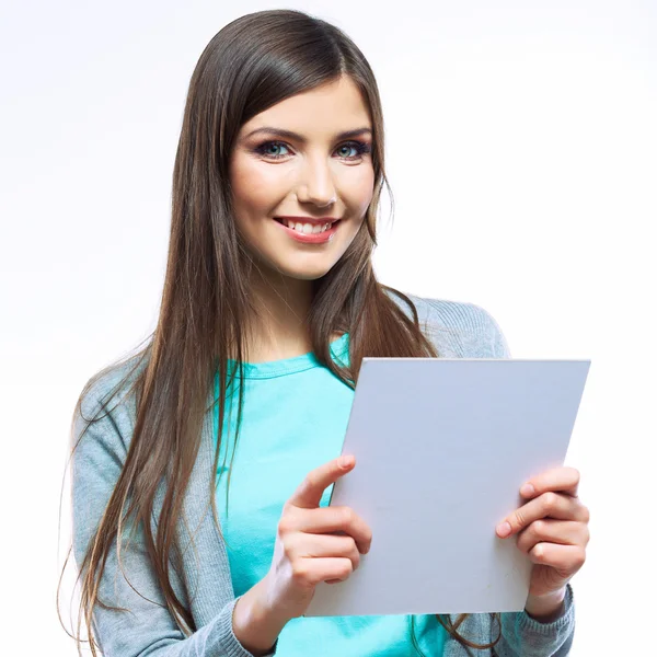 Mulher segurando papel em branco — Fotografia de Stock