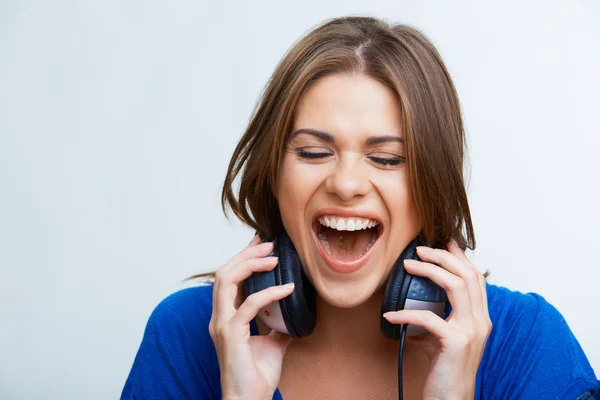 Mujer con auriculares — Foto de Stock