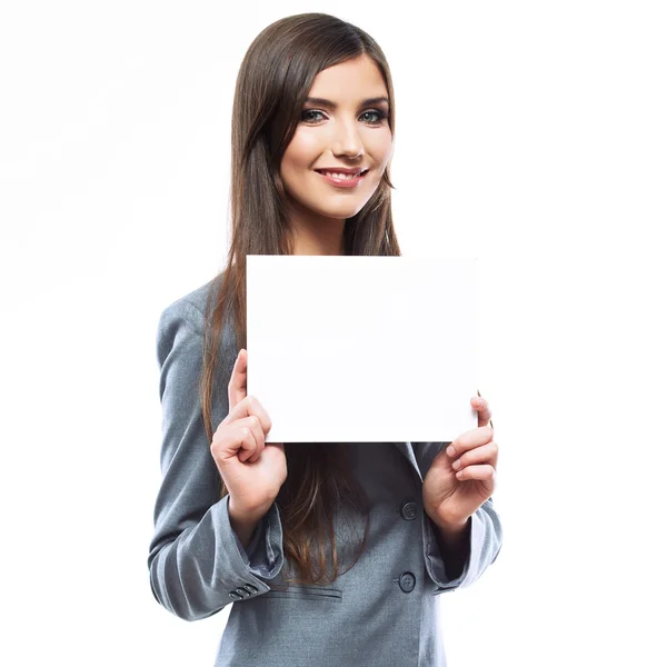 Mujer de negocios sosteniendo banner en blanco — Foto de Stock