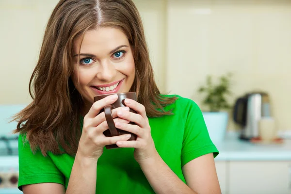 Woman with cup — Stock Photo, Image