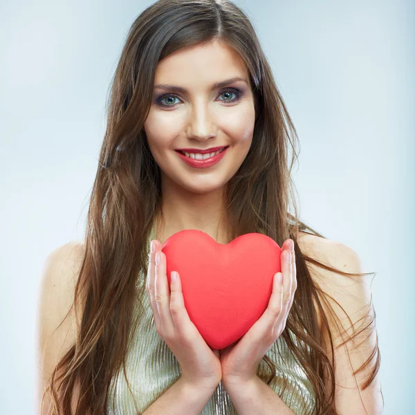 Mujer sosteniendo el corazón de San Valentín —  Fotos de Stock