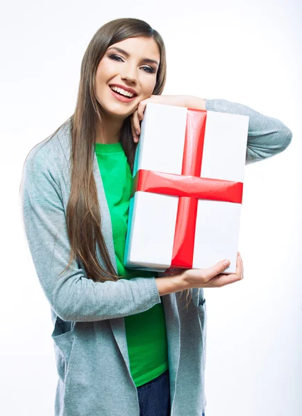 Portrait of woman holding gift box — Stock Photo, Image