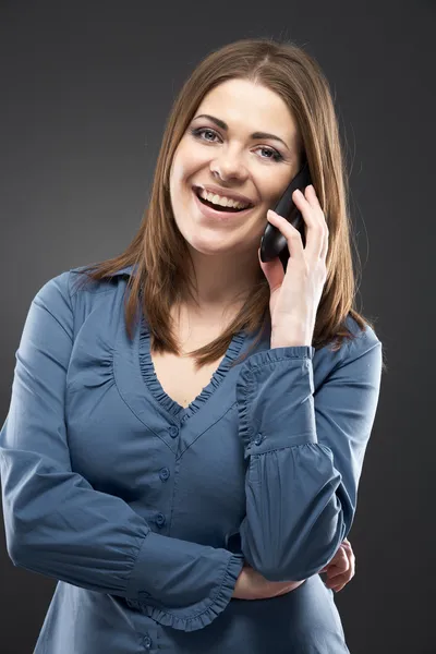 Mujer usando teléfono celular —  Fotos de Stock