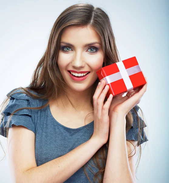 Woman holding gift box — Stock Photo, Image