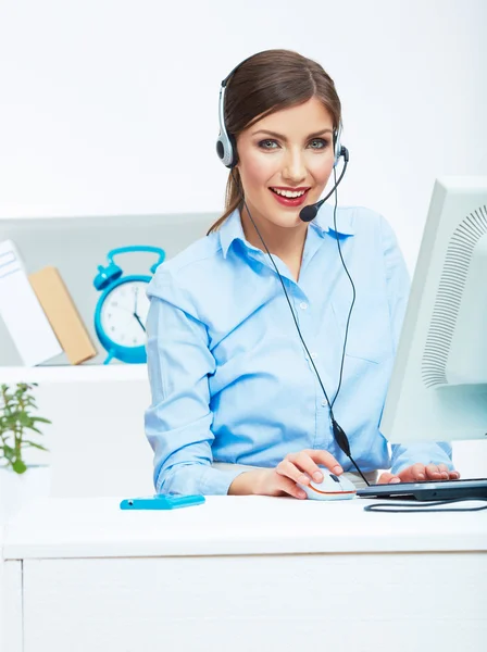 Retrato de mujer trabajadora de servicio al cliente, centro de llamadas sonriendo — Foto de Stock