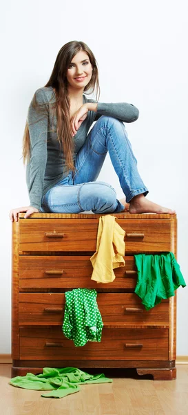 Adolescente menina retrato em casa — Fotografia de Stock