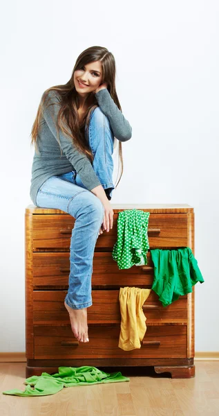 Adolescente chica retrato en casa . —  Fotos de Stock