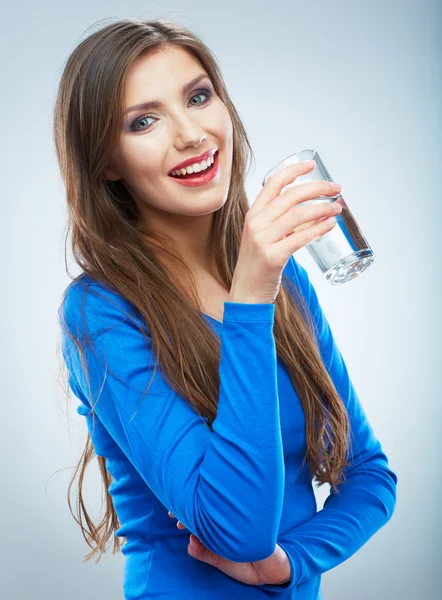 Kvinna med vatten glas — Stockfoto