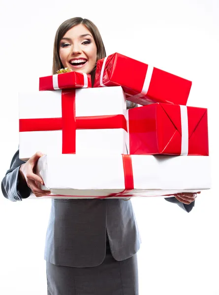 Zakenvrouw houden doos van de gift — Stockfoto