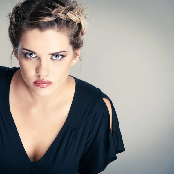 Woman hair style portrait — Stock Photo, Image