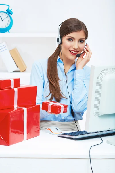 Operator with gift box — Stock Photo, Image