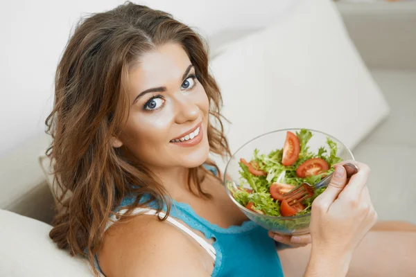 Young woman at home — Stock Photo, Image