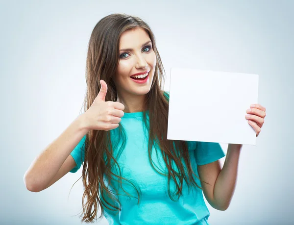 Menina segurar papel em branco — Fotografia de Stock