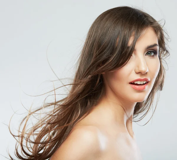 Kvinna ansikte med hår rörelse — Stockfoto
