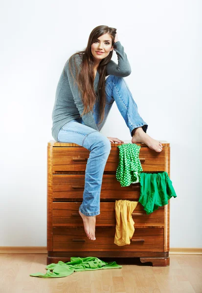 Mujer en casa — Foto de Stock