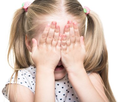 küçük kız portre kadar yakın