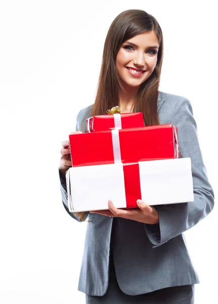 Biznes kobieta trzymać prezent — Zdjęcie stockowe