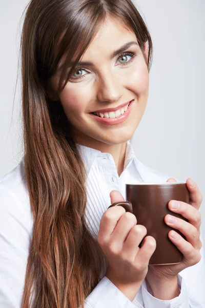 Zakelijke vrouw portret met kop — Stockfoto