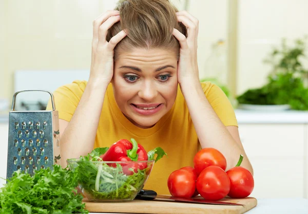 Woman has problems in kitchen — Stock Photo, Image