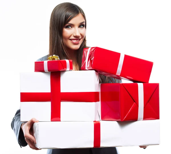 Zakenvrouw houden doos van de gift — Stockfoto