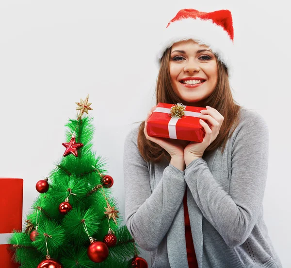 Femme en chapeau de Père Noël — Photo