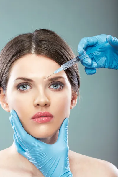 Beauté Femme chirurgie du visage — Photo