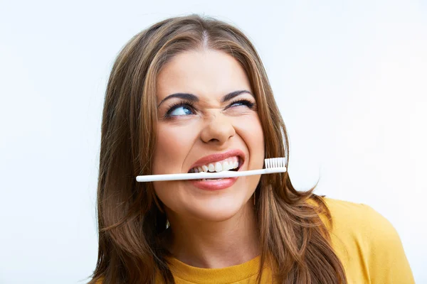 Mujer con cepillo de dientes . — Foto de Stock