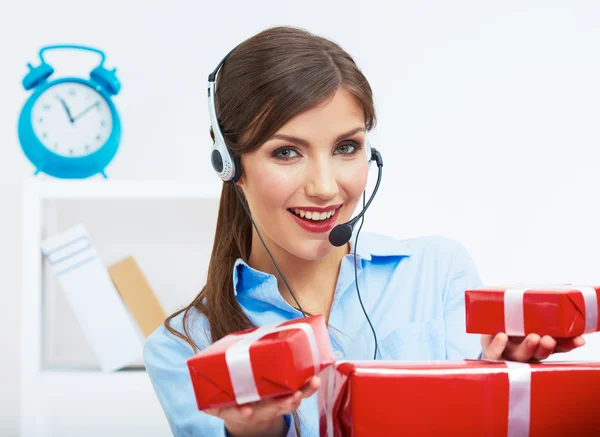 Operator with red gift box. — Stock Photo, Image