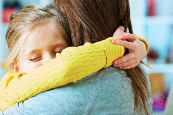 Daughter embracing — Stock Photo, Image