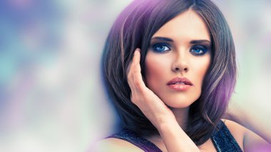 kadının yüzü portre. modeli