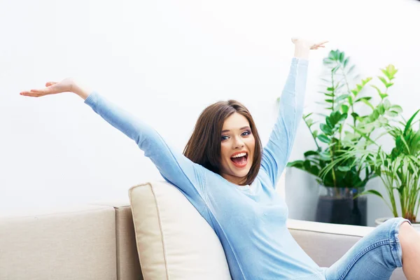 Retrato de mujer feliz. Chica emocional — Foto de Stock