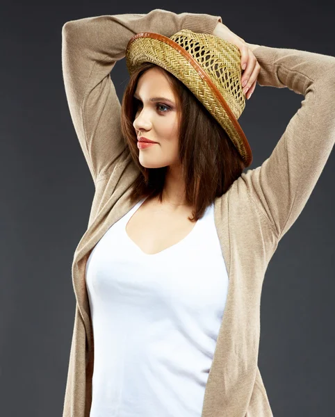 Hermosa mujer con sombrero — Foto de Stock