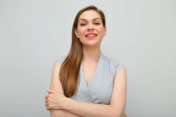 Mulher Sorridente Vestido Negócios Com Braços Cruzados Retrato Feminino Com — Fotografia de Stock