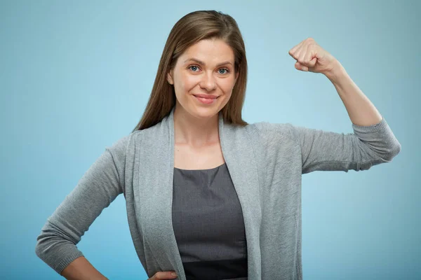 Lächelnde Frau Flex Arm Woman Power Isoliertes Frauenporträt — Stockfoto